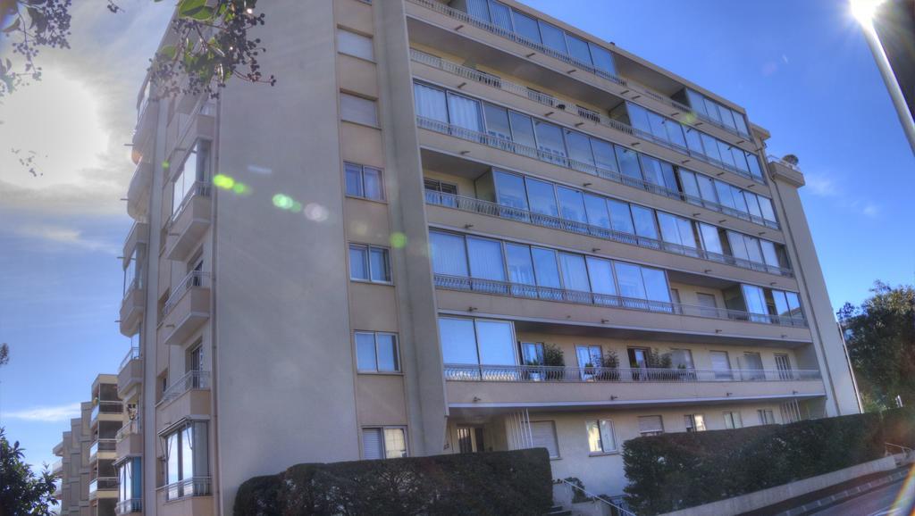 Beau 2 pièces 3 étoiles Vue Mer Garage Privé 150m plages wifi Cannes Esterno foto