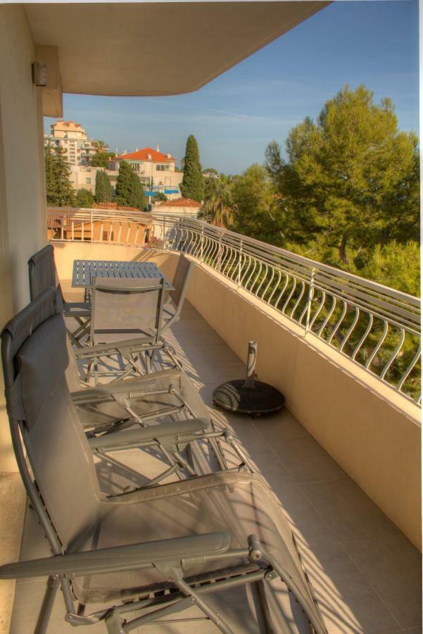 Beau 2 pièces 3 étoiles Vue Mer Garage Privé 150m plages wifi Cannes Esterno foto