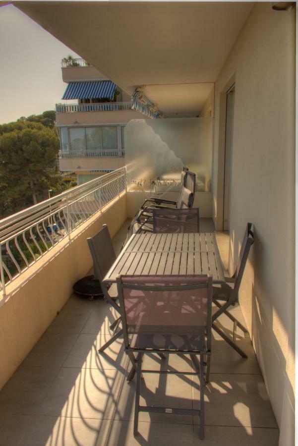 Beau 2 pièces 3 étoiles Vue Mer Garage Privé 150m plages wifi Cannes Esterno foto